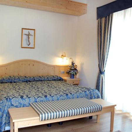 Hotel Sass Maor Fiera Di Primiero Ngoại thất bức ảnh