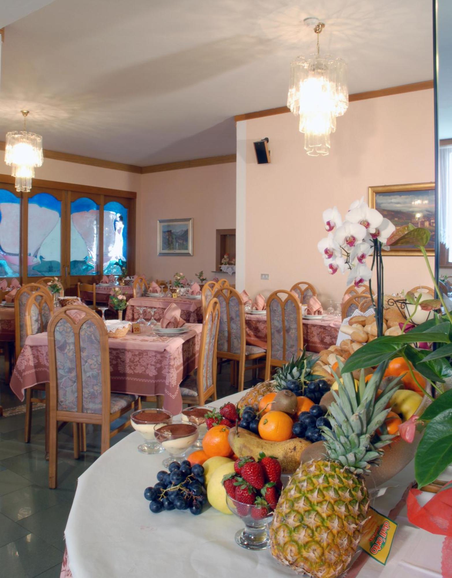 Hotel Sass Maor Fiera Di Primiero Ngoại thất bức ảnh